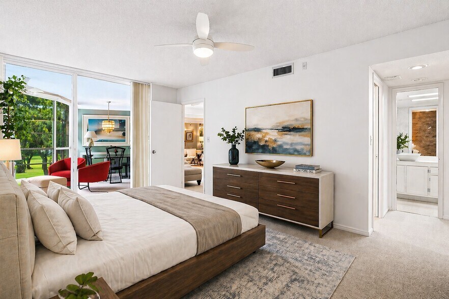 Building Photo - 3900 Oaks Clubhouse Dr