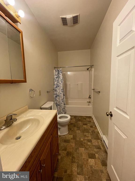 Building Photo - 255 S Potomac St