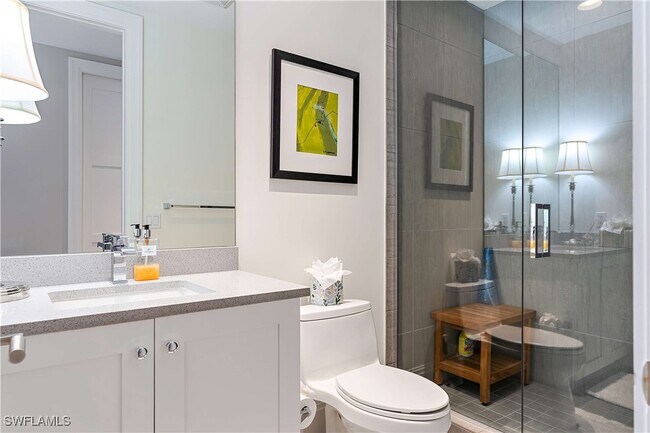 Building Photo - 1030 3rd Ave S