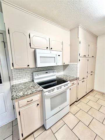 Building Photo - 1105 Springdale Rd