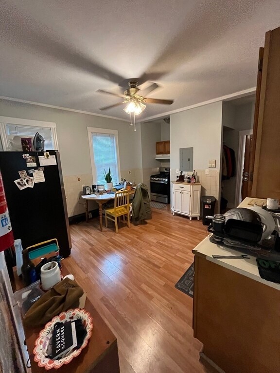 Building Photo - 63 Marshfield St