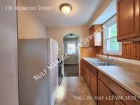 Building Photo - 336 Redwood St