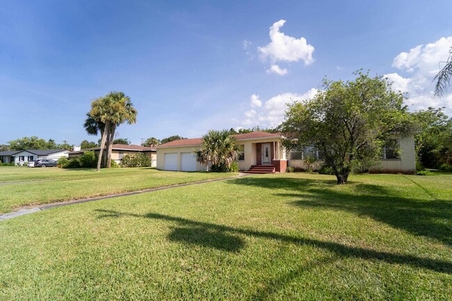 Building Photo - 61 Avista Cir