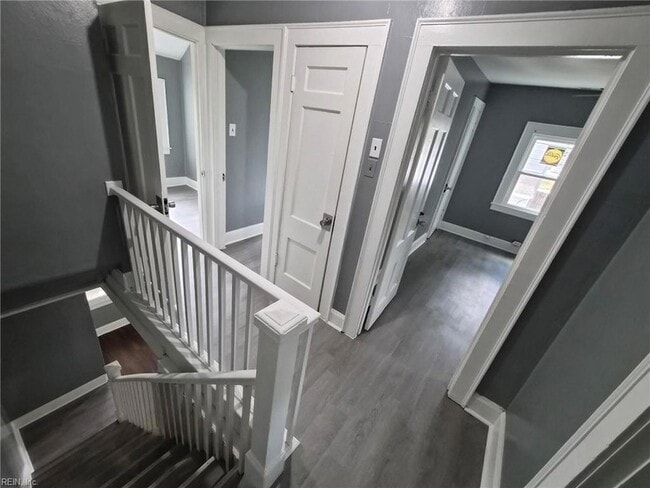 Building Photo - 3 Cotton Pl