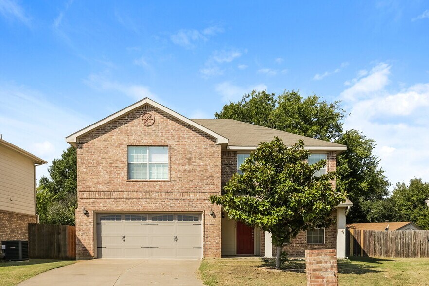 Primary Photo - 2732 Maegen Cir