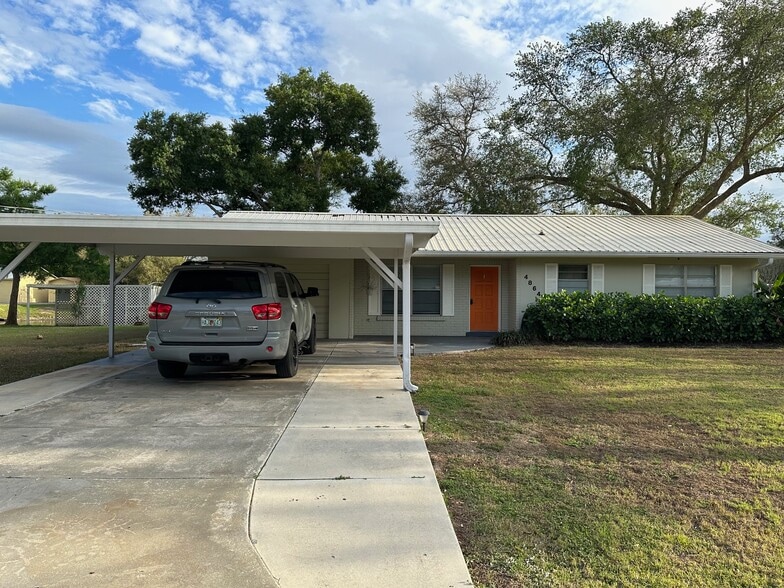 Building Photo - 4864 NW 27th St