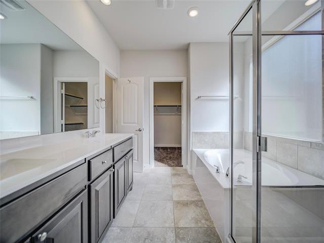 Building Photo - 1100 Twin Brooks Ln