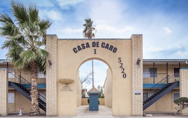 Building Photo - Casa De Caro Apartments