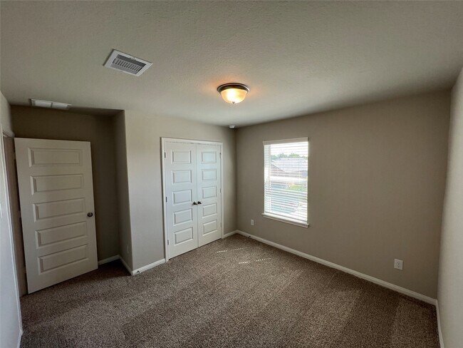 Building Photo - 5635 Giving Grace Wy