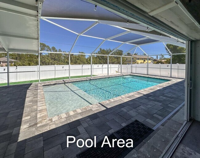 Building Photo - 13280 Foresman Blvd