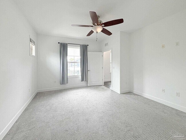 Building Photo - 10682 Noreaster Way