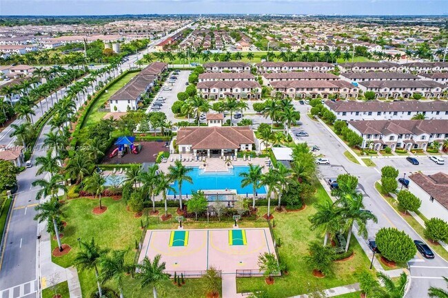 Building Photo - 11413 SW 252nd Ter