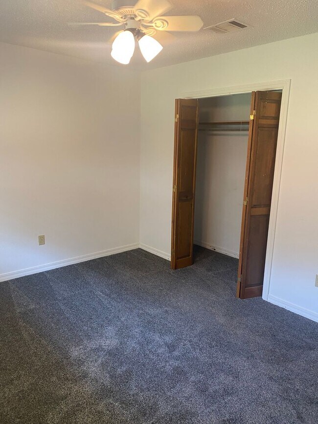 Building Photo - Brownlee Estates