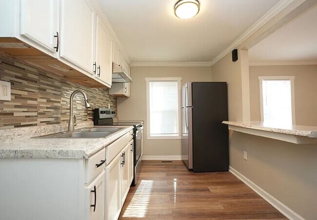 Building Photo - Newly Renovated 3-Bedroom Home for Rent in Prime Cornelius Location!
