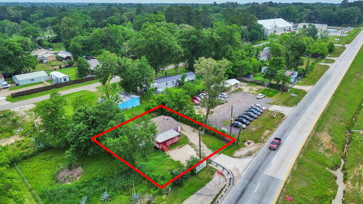 Building Photo - 25779 Almarie Dr