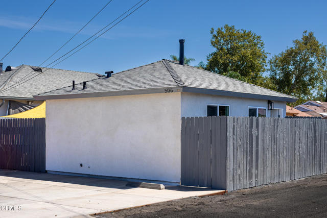 Building Photo - 506 E Hemlock St