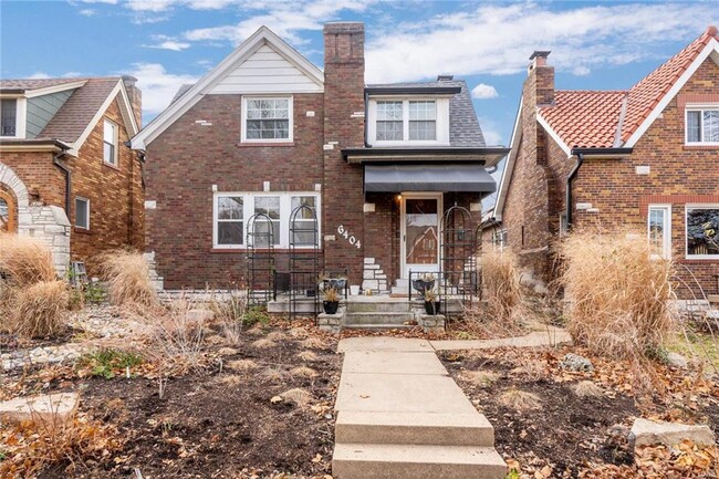 Primary Photo - This charming gingerbread home in St. Loui...