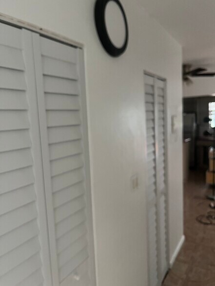 Building Photo - 2238 Monroe St