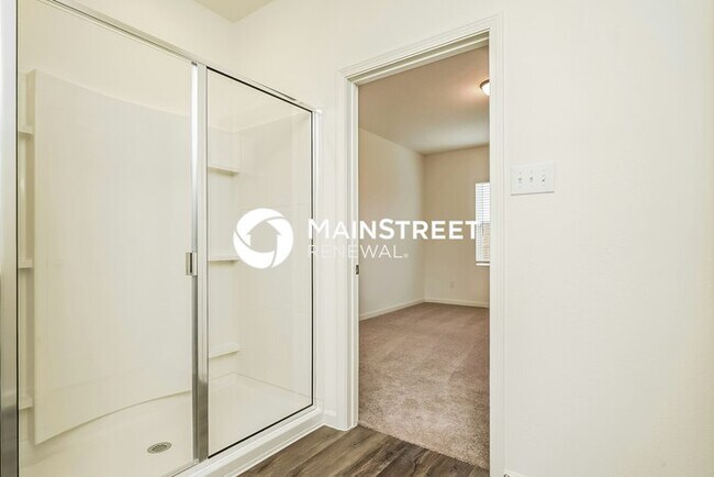 Building Photo - 4 Bedroom Pet-Friendly Home in Crowley, TX with Main Street Renewal