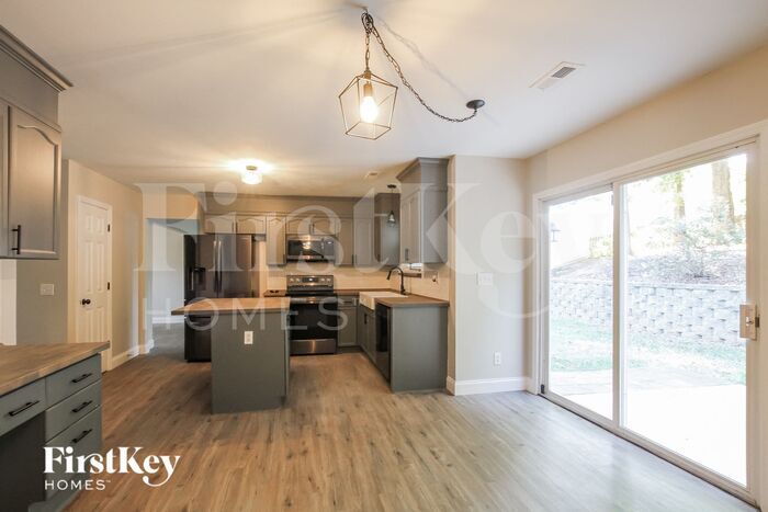 Building Photo - 130 Meadow Pond Ln