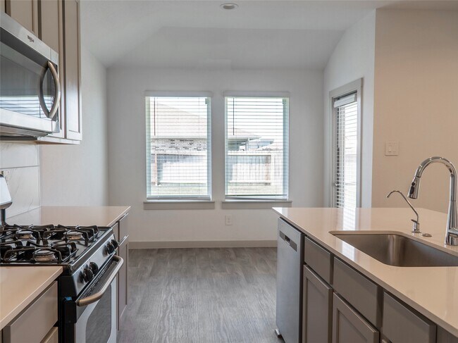 Building Photo - 711 Boer Plns Dr