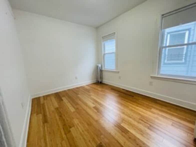 Building Photo - 169 Hillside Ave