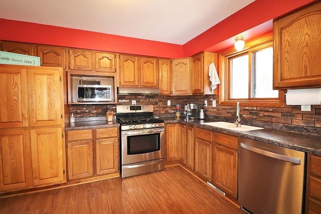Building Photo - Click the “Apply Now” button or email wapmrentals@gmail.com for a prompt response.
