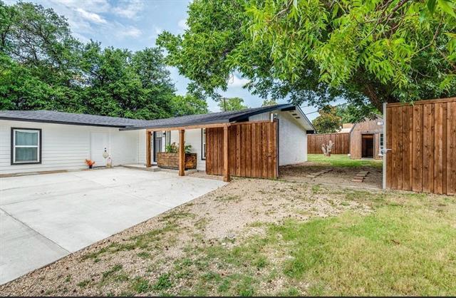 Building Photo - 3657 High Vista Dr