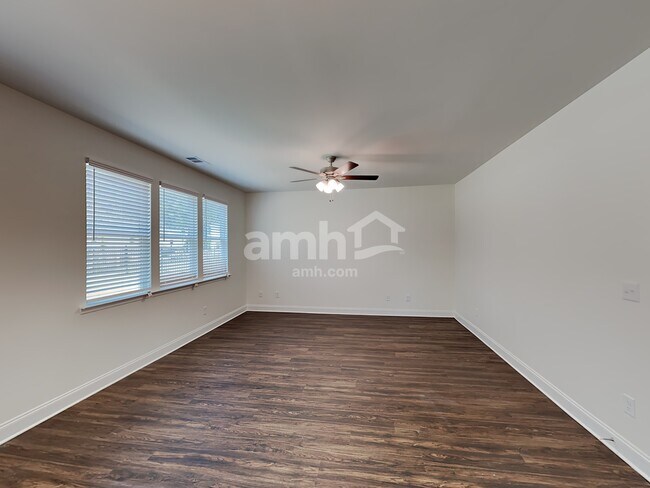 Building Photo - 412 Tributary Ln