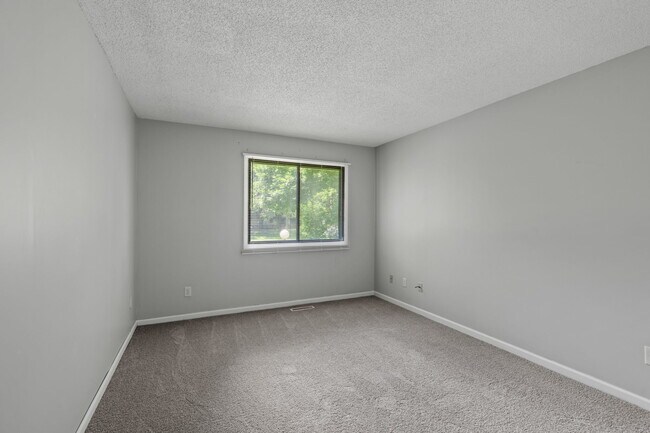 Building Photo - 13359 Zenith Ln