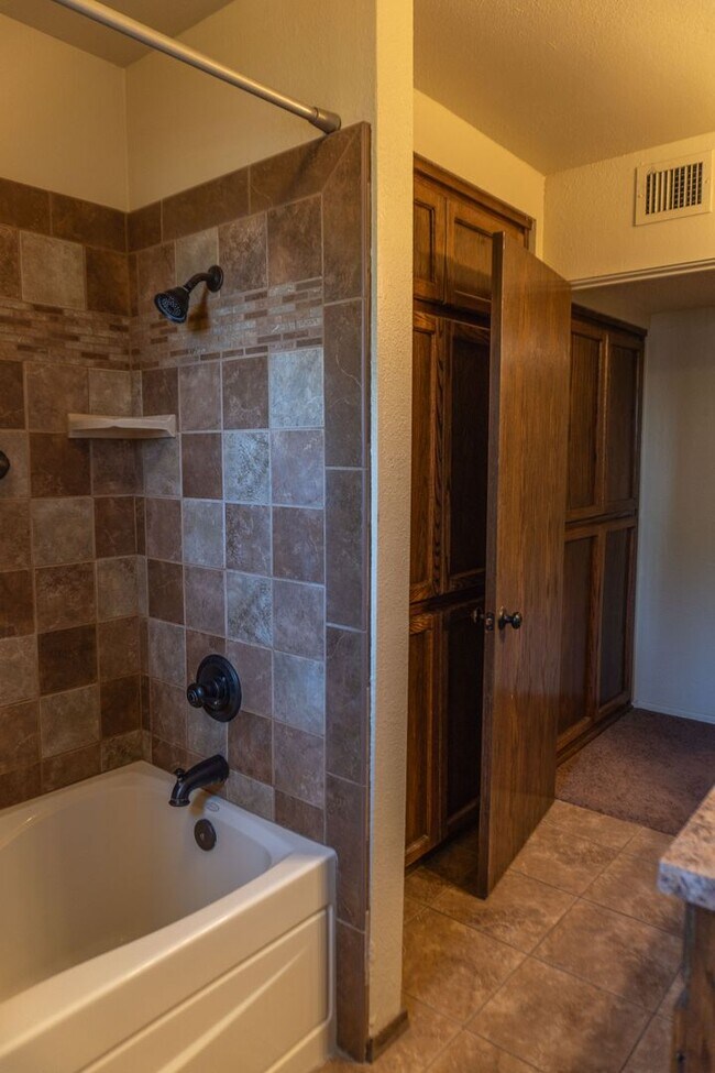 Building Photo - Spacious 3-Bedroom, 4-Bath Vintage Home wi...