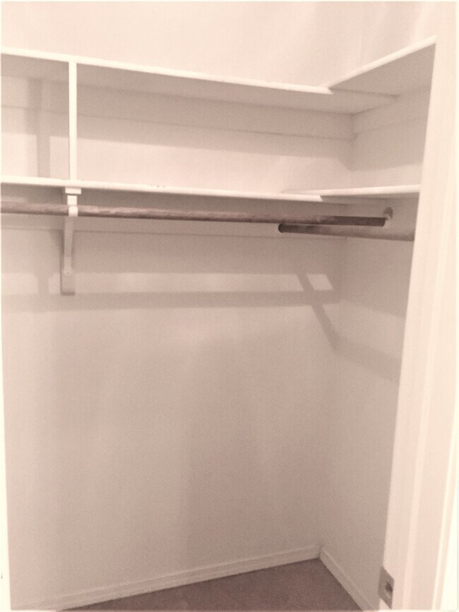 Building Photo - 1778 N Gregg Ave