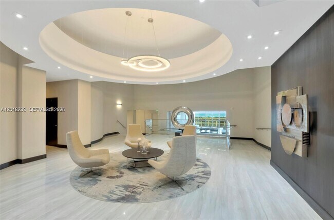 Building Photo - 16425 Collins Ave