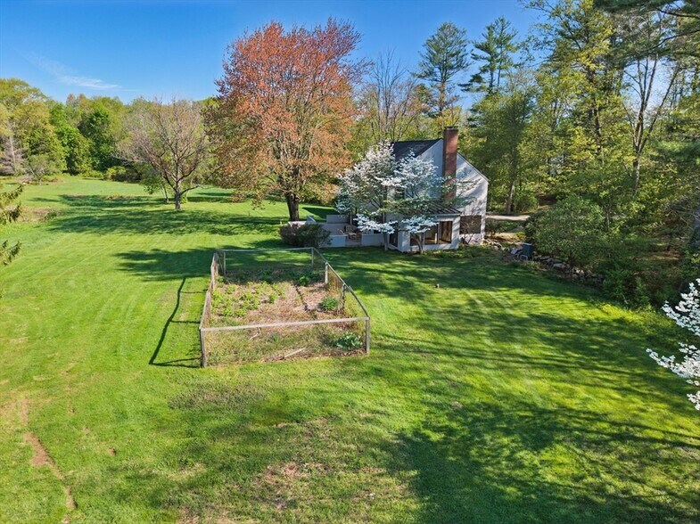 Primary Photo - 38 Gray Rd