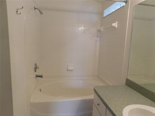 Building Photo - 6047 White Sails Dr