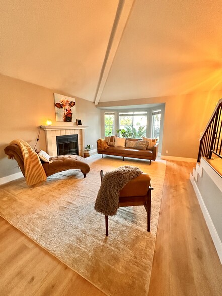 Building Photo - 23257 Joaquin Ridge Dr