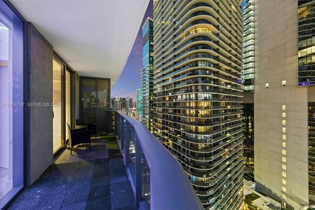 Building Photo - 45 SW 9th St