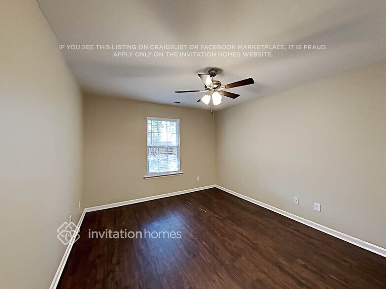 Building Photo - 500 Woodchase Green Dr