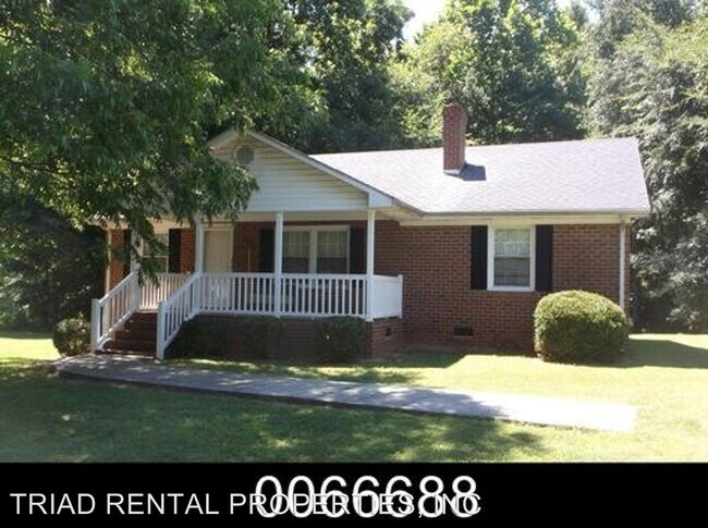Building Photo - 3 br, 2 bath House - 136 NORRIS STREET