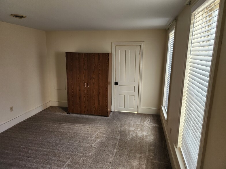 Bedroom - 102 Carlisle St