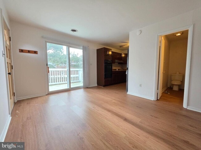 Building Photo - 615 Wallerson Rd