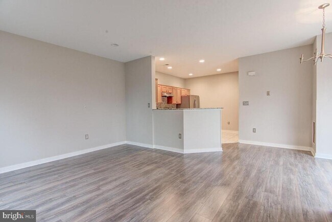 Building Photo - 7700 Duneiden Ln