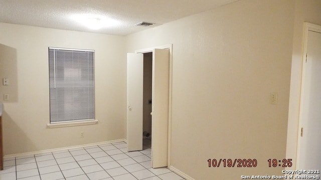Building Photo - 927 W Formosa Blvd