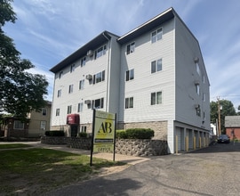 Building Photo - 411 5th Ave S