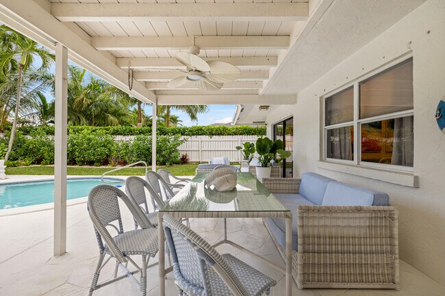 Building Photo - 2512 SW 5th St