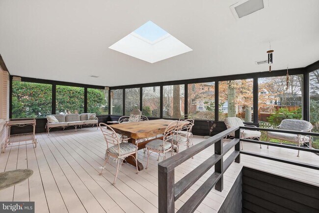 Building Photo - 5804 Lenox Rd