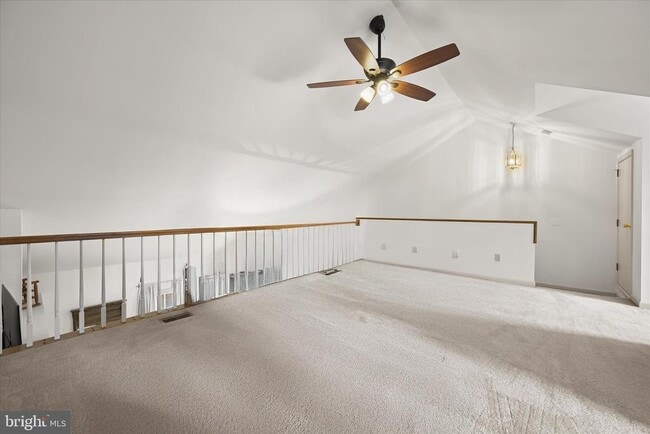 Building Photo - 20 Tenby Ct