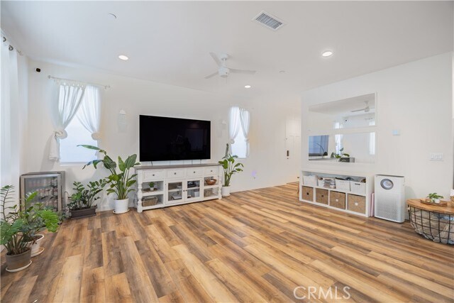 Building Photo - 4244 Bravado