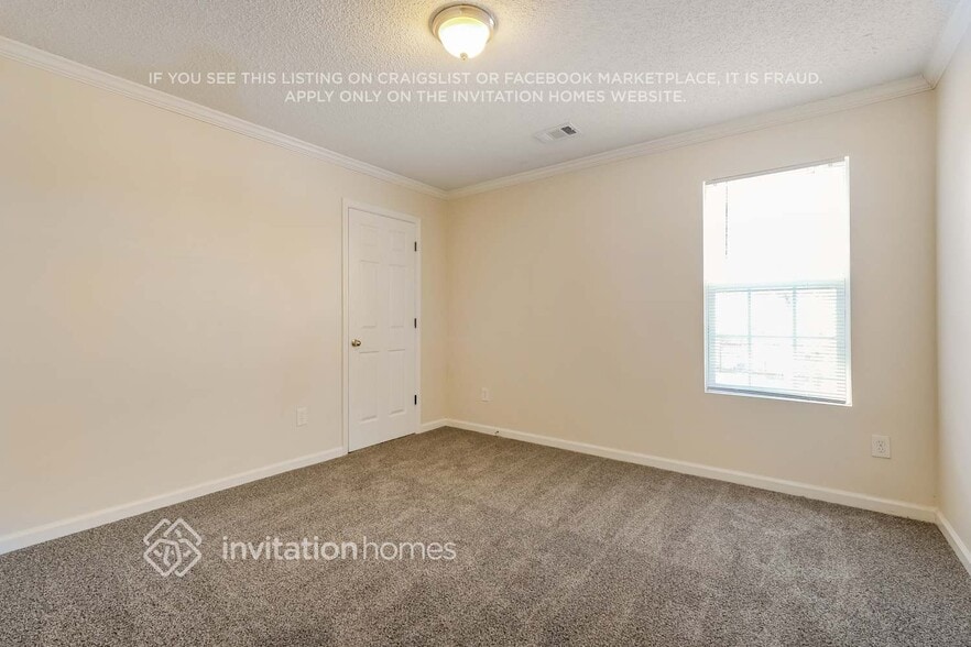 Building Photo - 211 Ashland Creek Ct