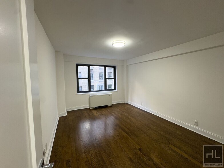 Building Photo - EAST 56 STREET